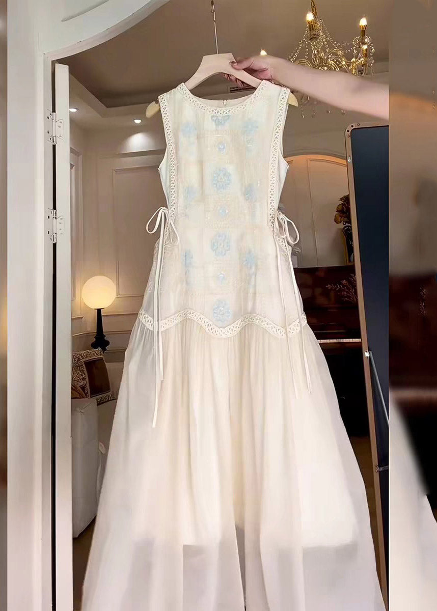 Round Neck Crochet Lace Trim Embroidered Bodice Side-Tie Tulle Maxi Dress