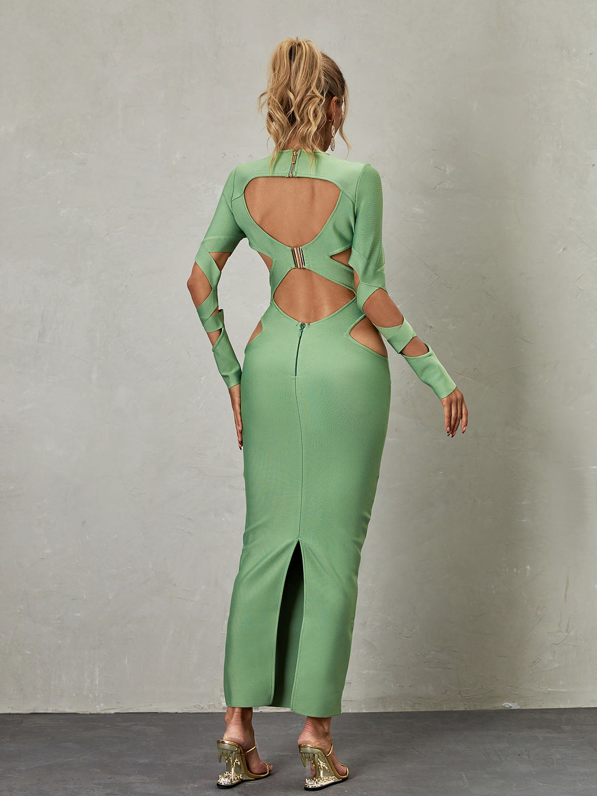 Round Neck Chest Cutout Criss Cross Bandage Maxi Dress