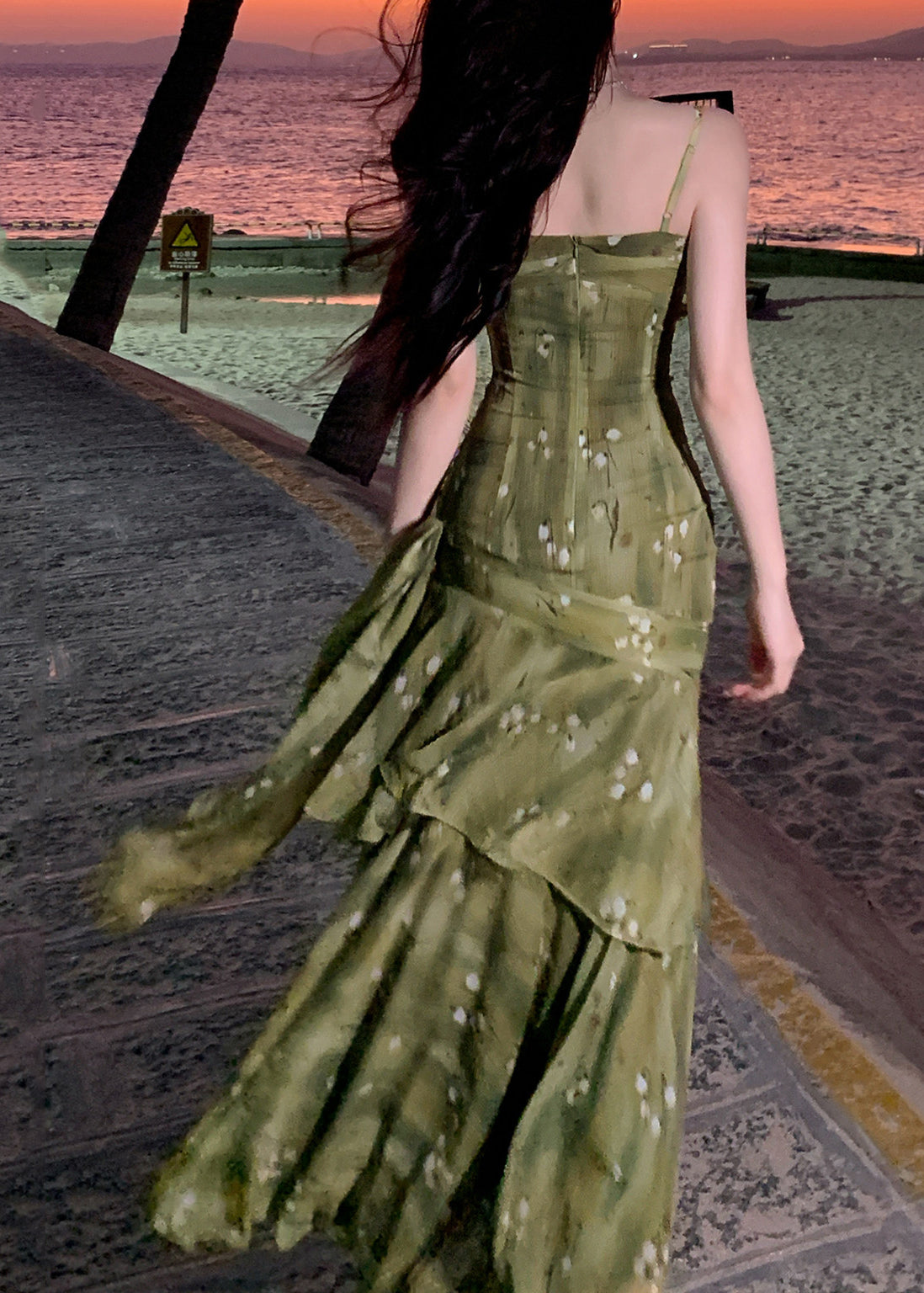 Spaghetti Strap Sweetheart Ruched Bodice Floral Print Tiered Maxi Dress