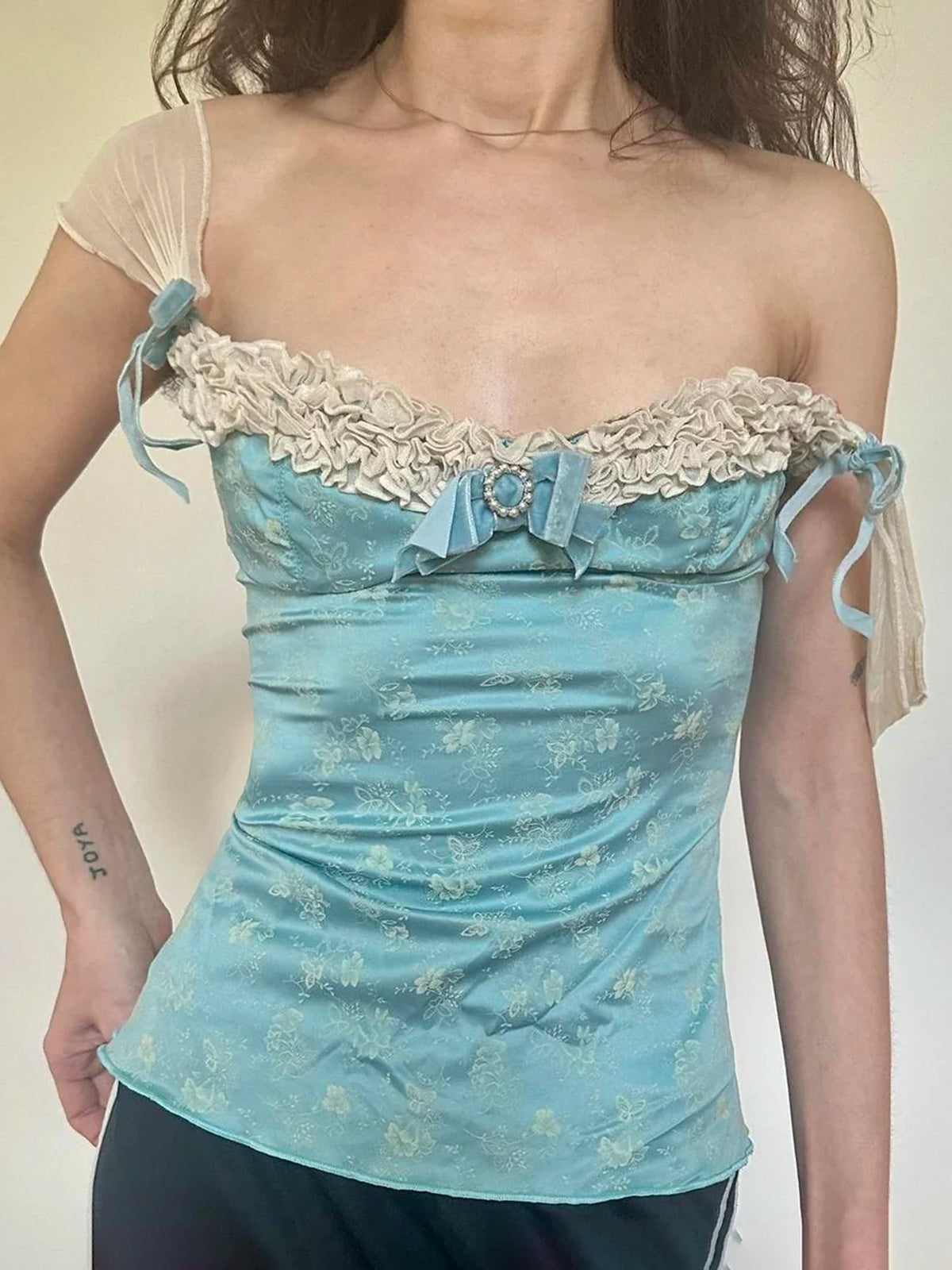 Retro Lace Spliced Skinny Exquisite Patchwork Camisole Classical Sweet Chic Fashion Women Blouses