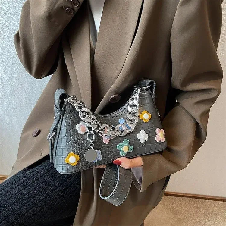 Women's Fashion Bags Trend Chic Design Flower Leather Chain Shoulder Crossbody Bag Simple Exquisite Elegant New In Handbag