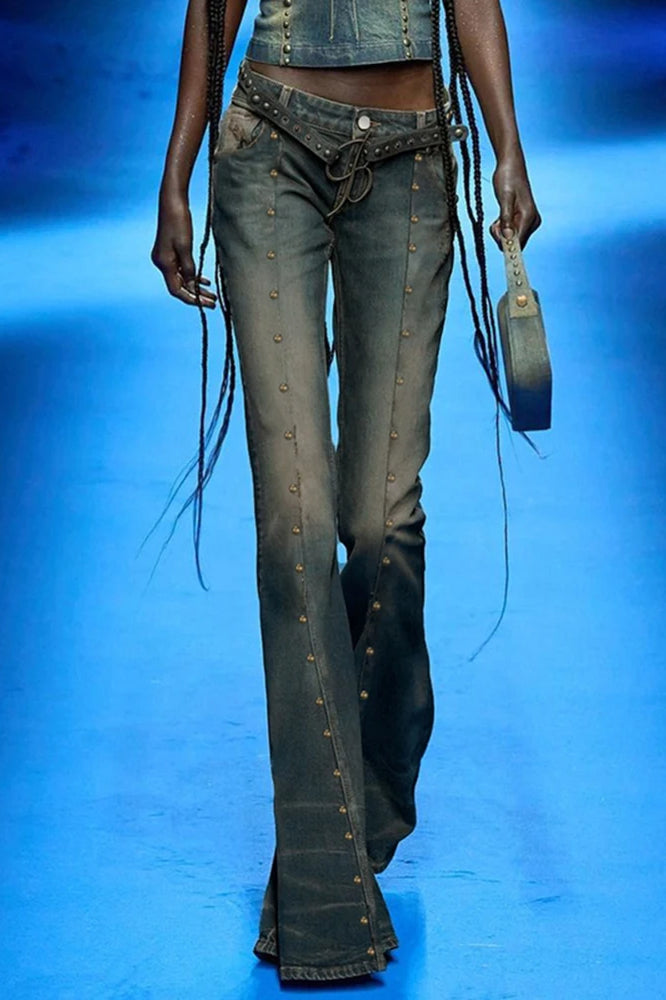 Rivet Stitch Low Rise Flared Jeans