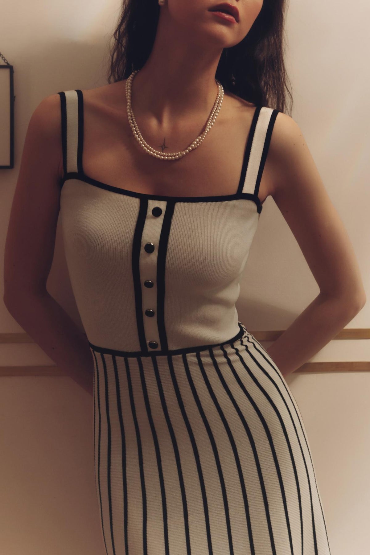Square Neck Sleeveless Rib Knit Contrast Piping Tiered Midi Dress