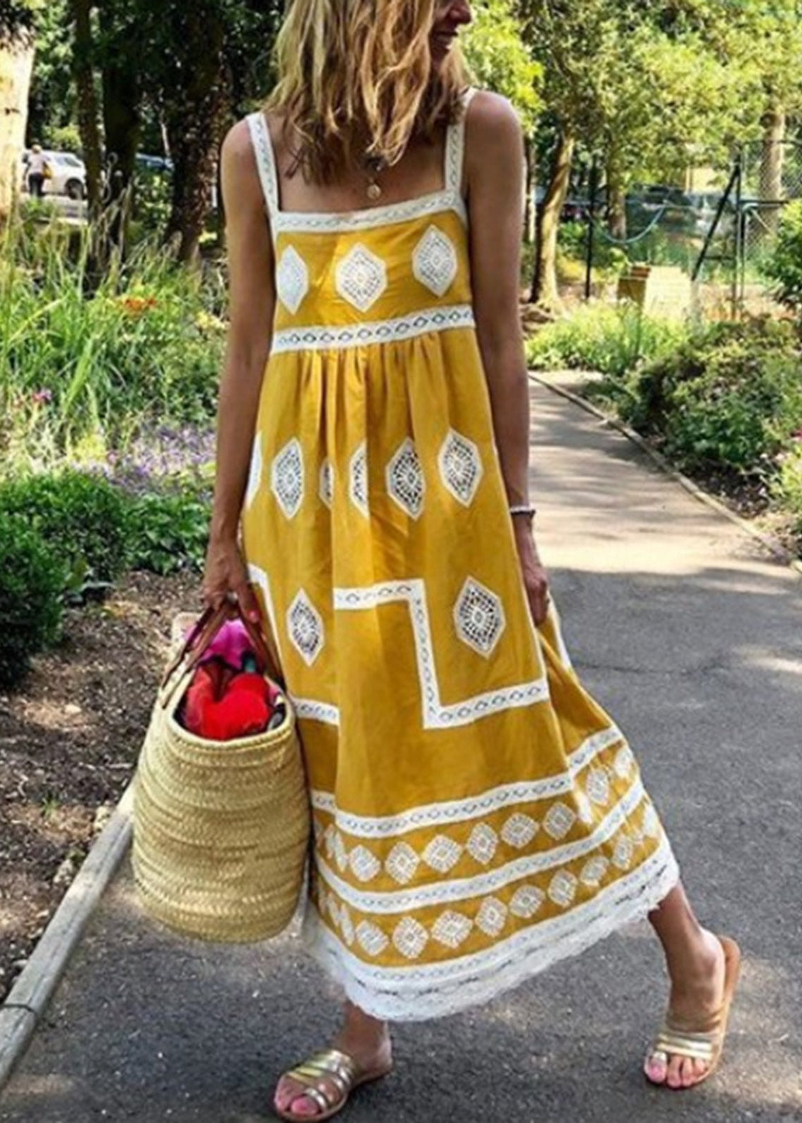 Square Neck Lace Diamond Panel Sleeveless Maxi Dress