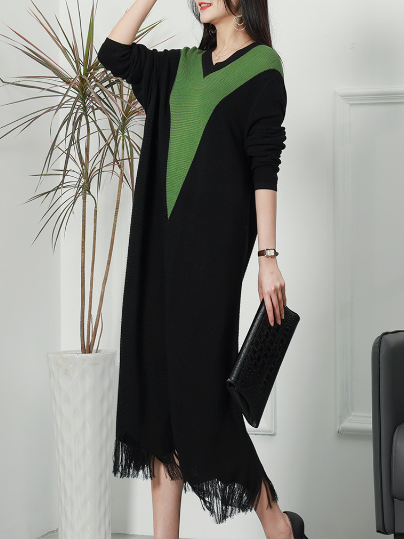 V Neck Chevron Panel Fringe Hem Rib Knit Maxi Dress