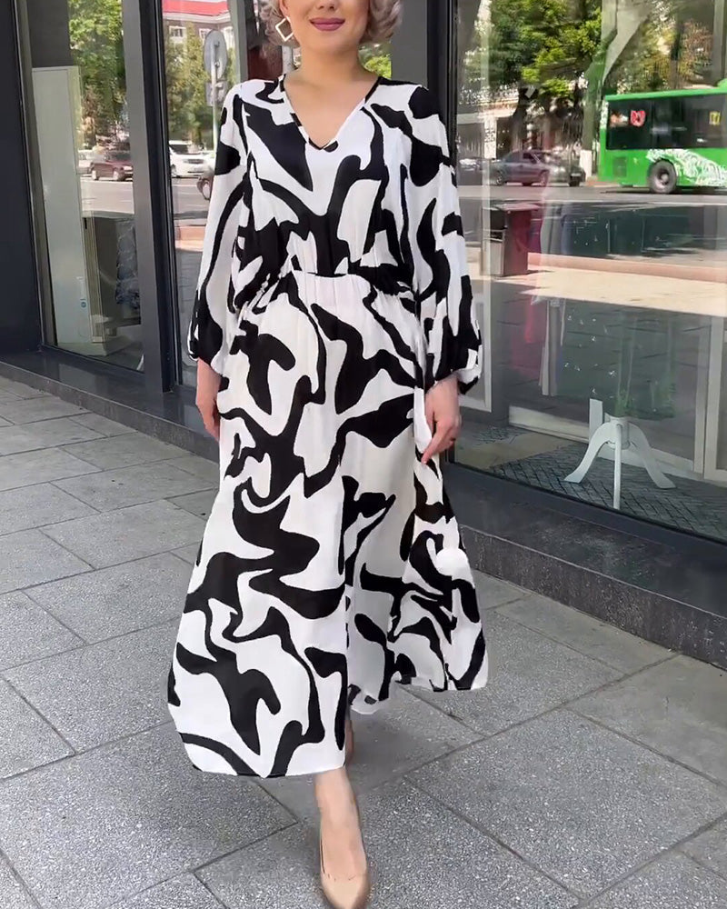 Elegant Long-Sleeved Dress with Fashion Print