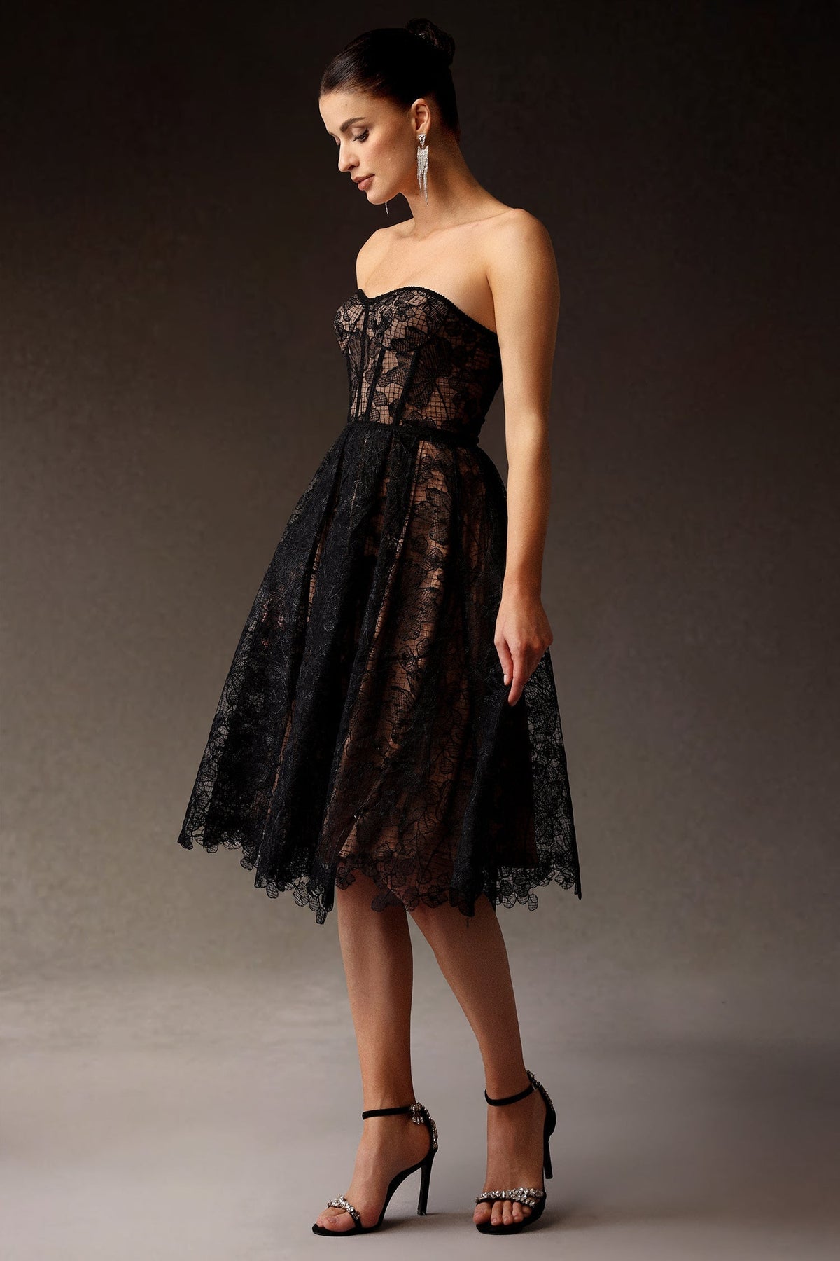 Strapless Lace Corset Sweetheart Scalloped Hem Midi Dress