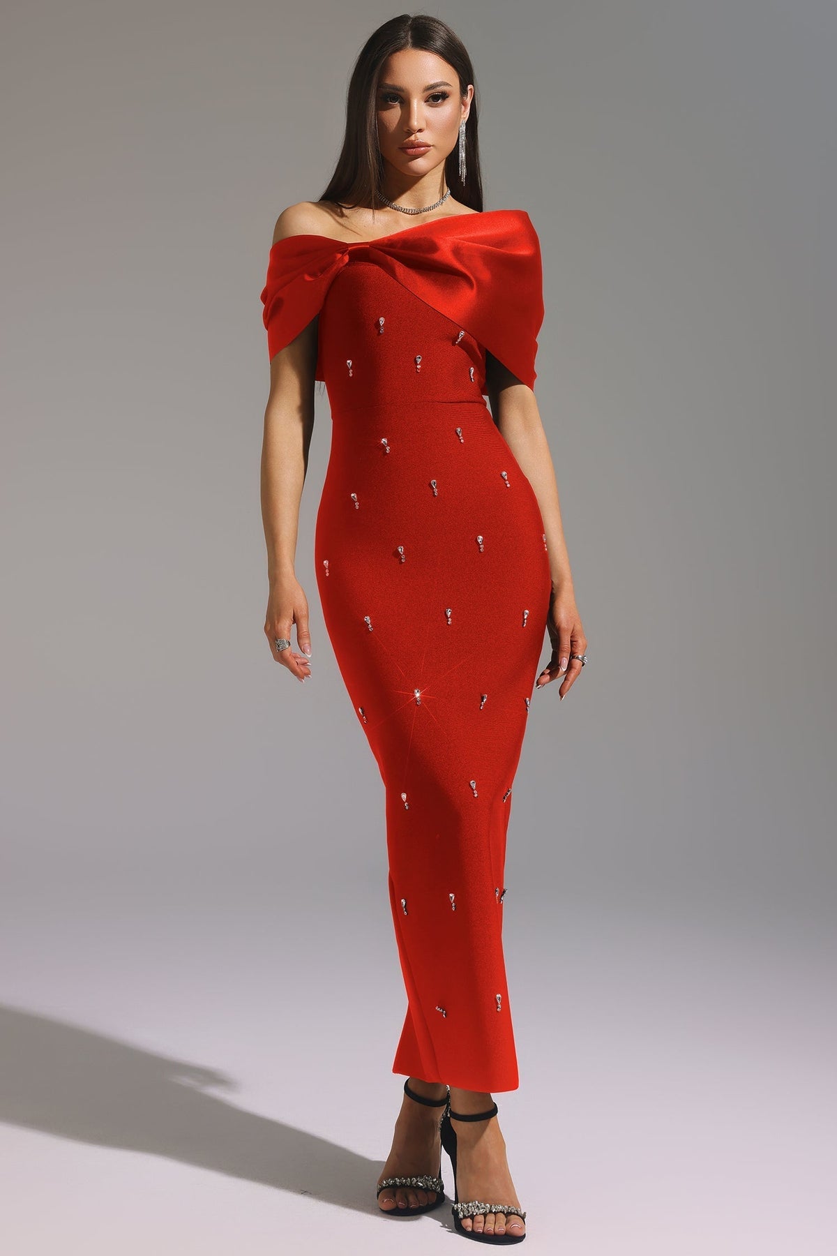 One Shoulder Diamond Bow Applique Bandage Column Maxi Dress