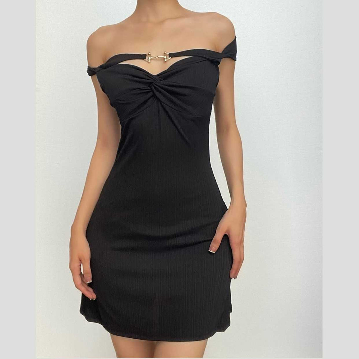 Off Shoulder Rib Knit Twist Knot Hardware Detail Bodycon Mini Dress