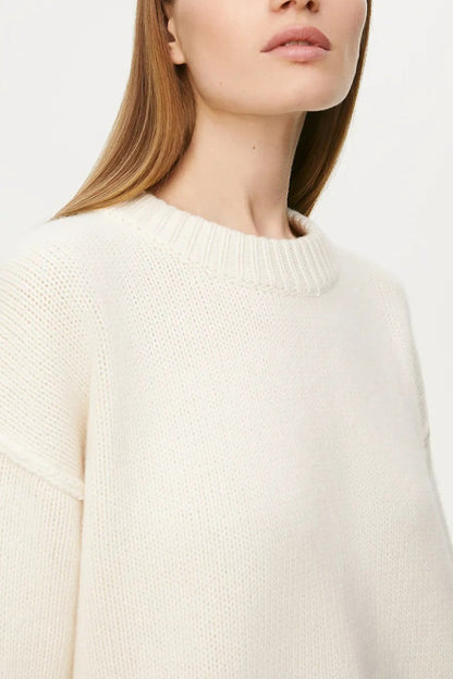Round Neck Solid Color Pullover Sweater