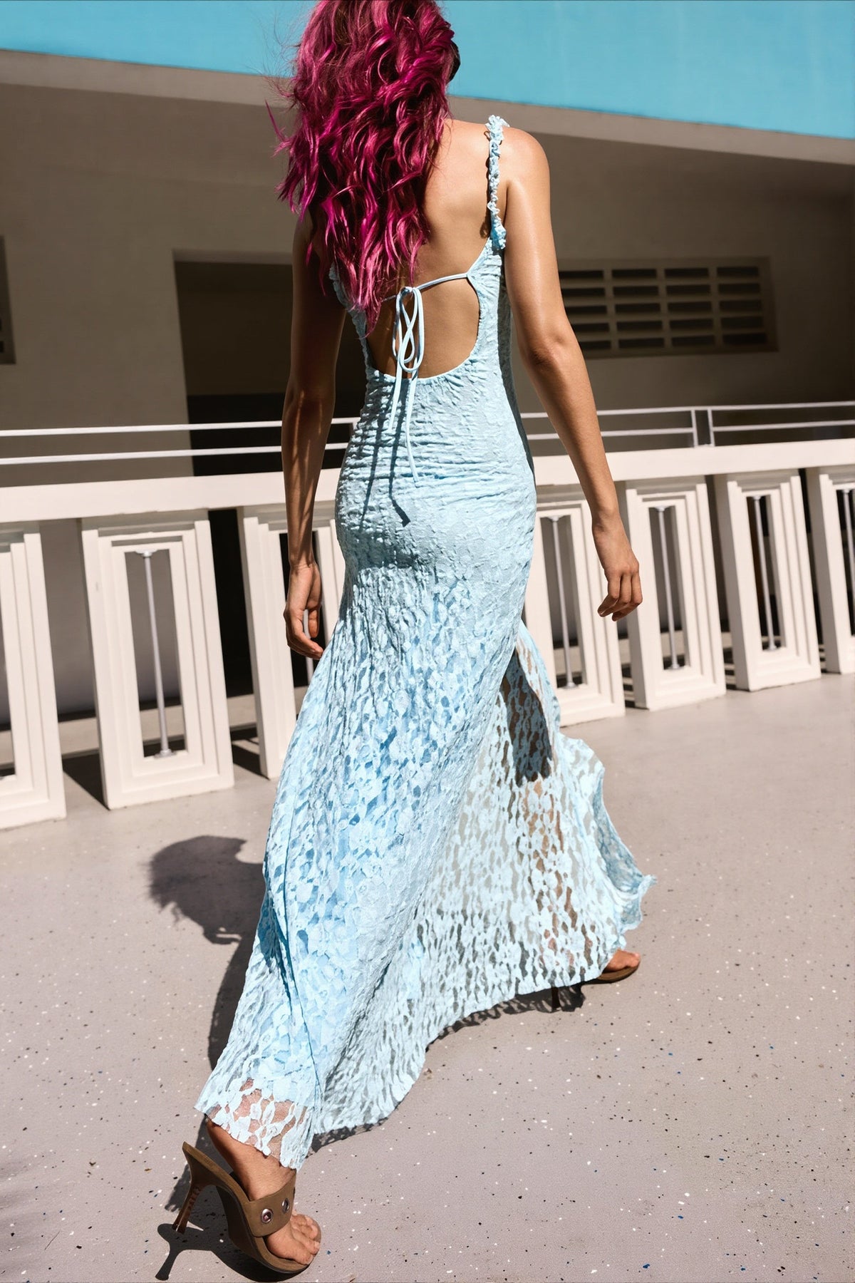 Elegant Lace Backless Maxi Dress