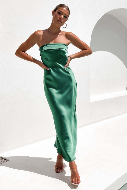 Half Open Back Charming Sleeveless Silky Dress
