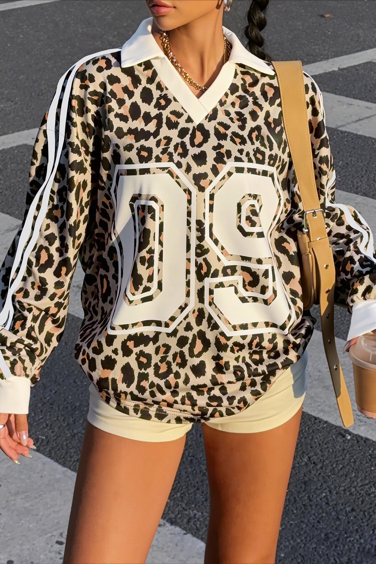 Stylish Leopard Splice Sweatshirt