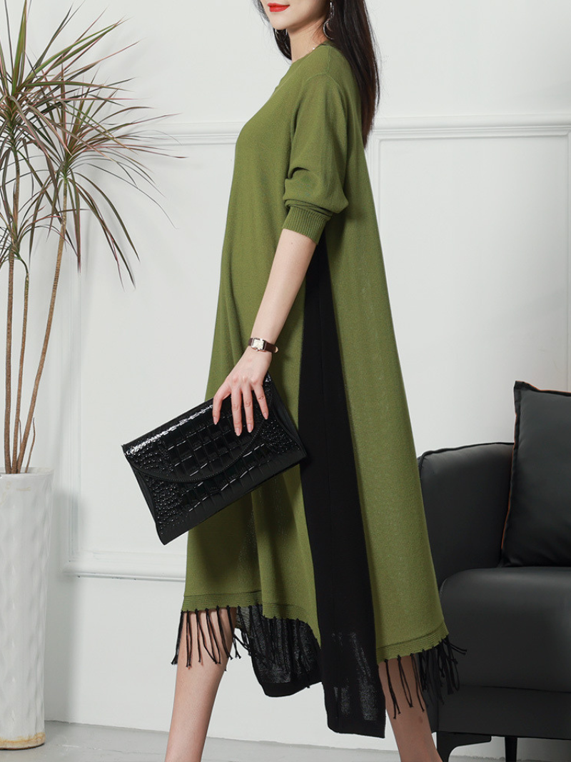 Crew Neck Ribbed Knit Long Sleeve Midi Dress