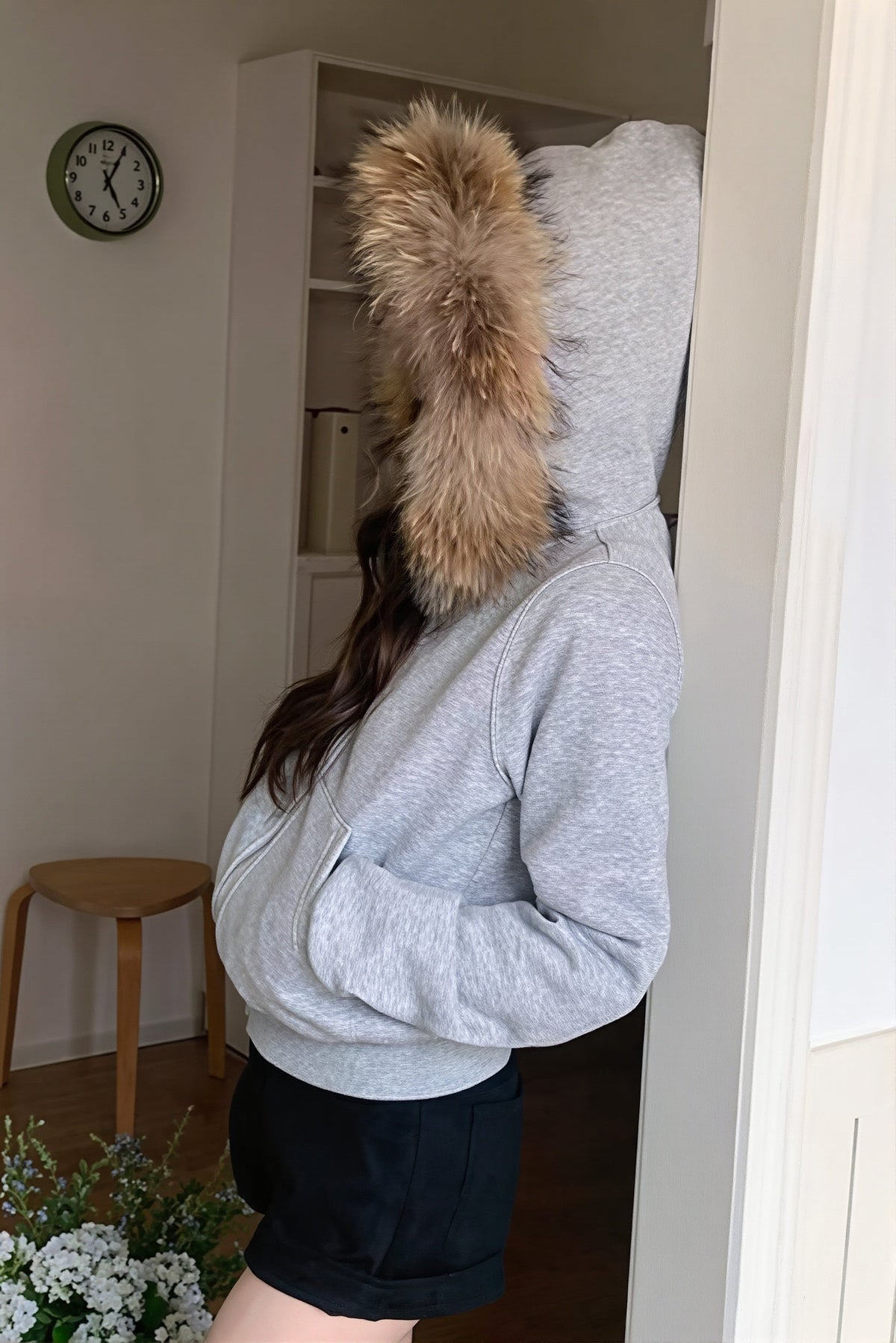 Plush Hood Fitted Cropped Zip Hoodie