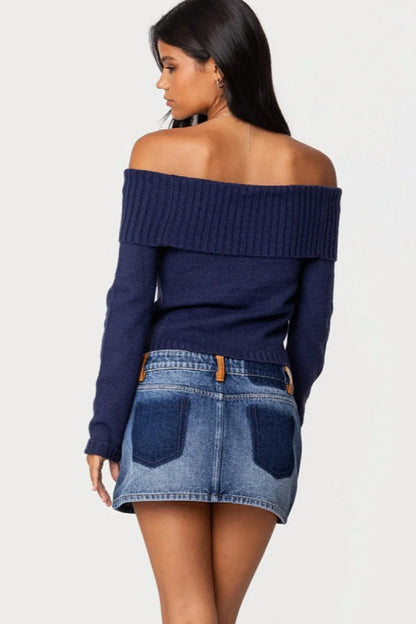 Solid Color Off-Shoulder Boat Neck Long-Sleeve Knit Top
