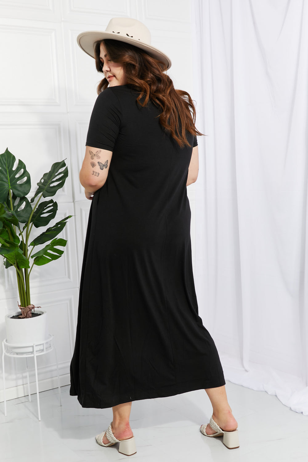 V Neck Short Sleeve Side Pocket Maxi Dress