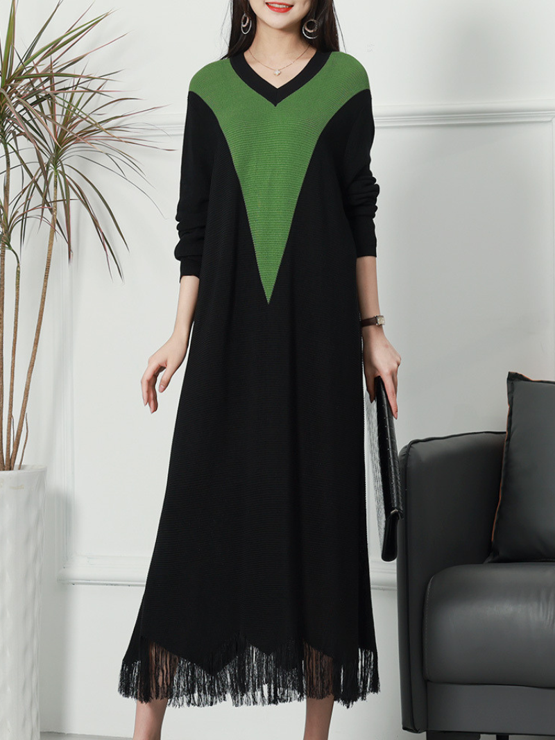 V Neck Chevron Panel Fringe Hem Rib Knit Maxi Dress