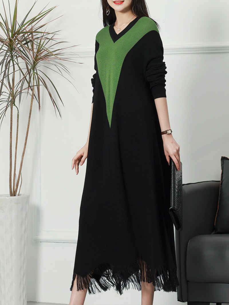 V Neck Chevron Panel Fringe Hem Rib Knit Maxi Dress
