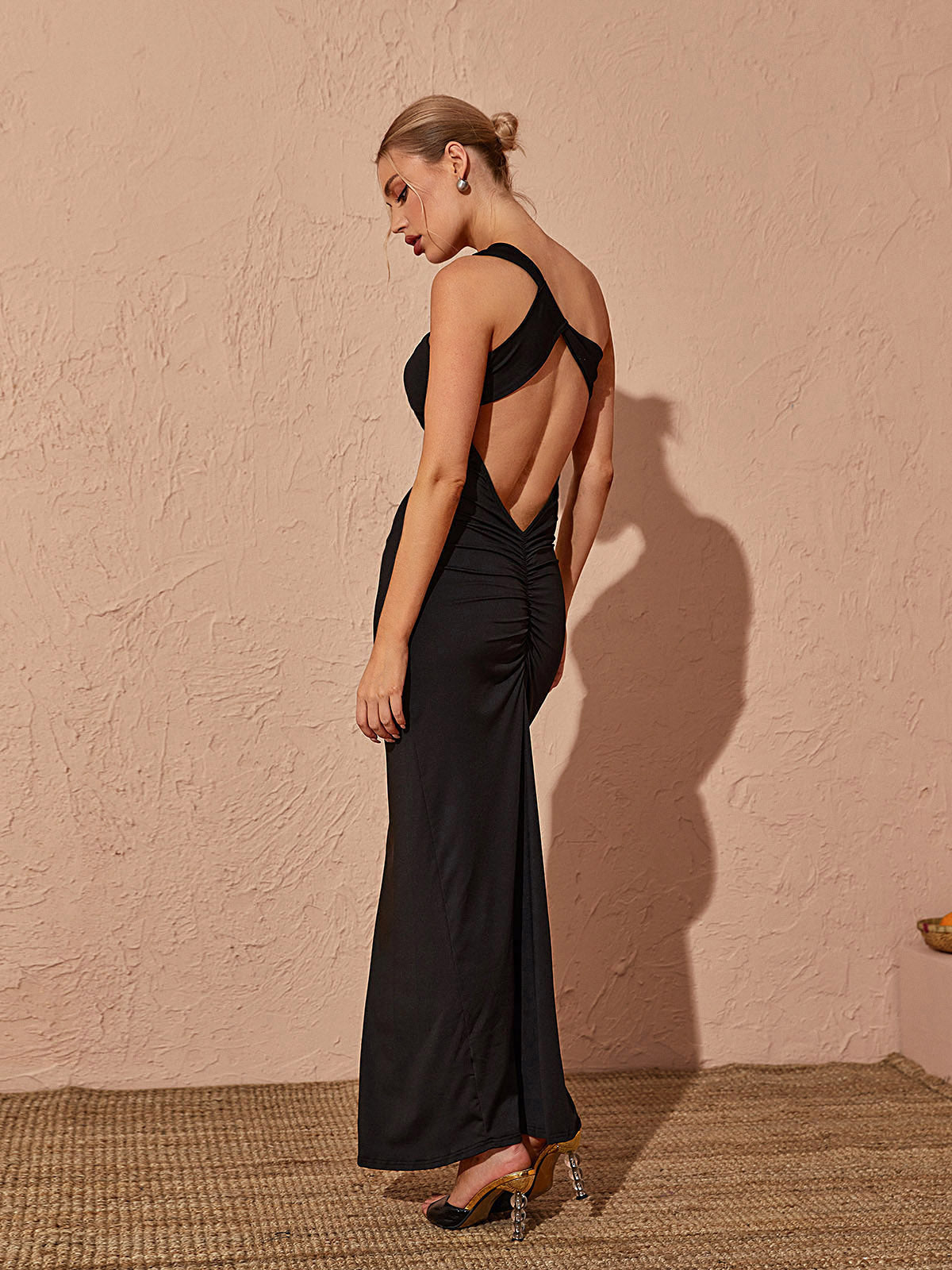 One Shoulder Diagonal Strap Open Back Ruched Bodycon Maxi Dress