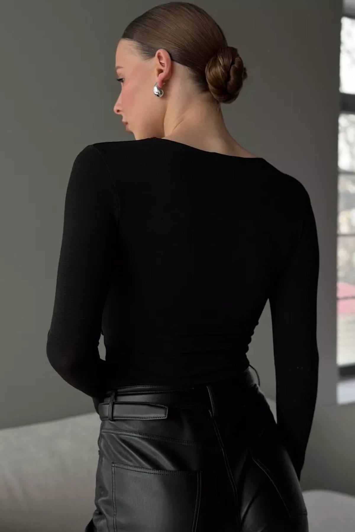 Front Twisted Long Sleeve Modal Top