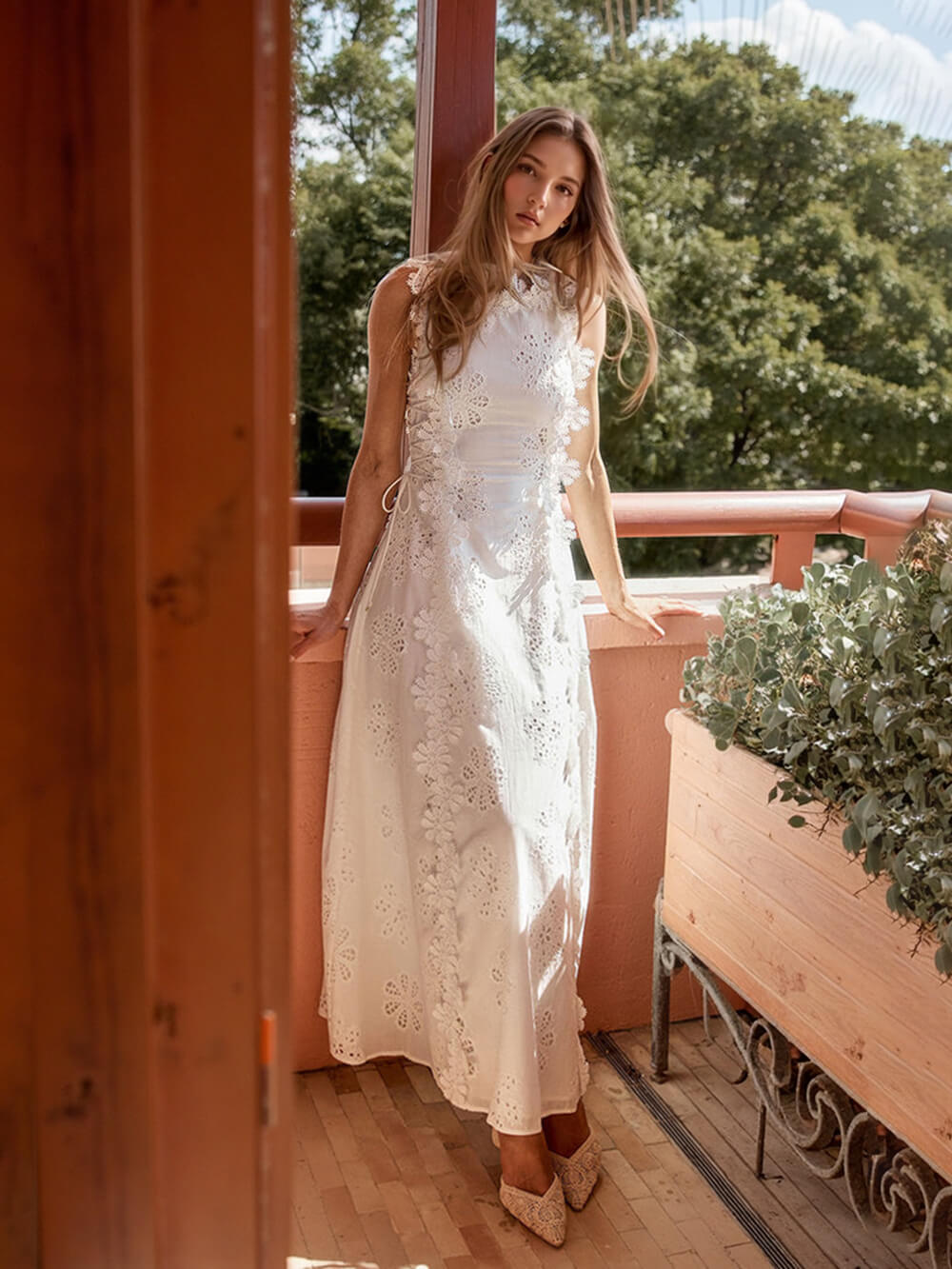 Eyelet Broderie Anglaise Scalloped Trim Side Tie Maxi Dress