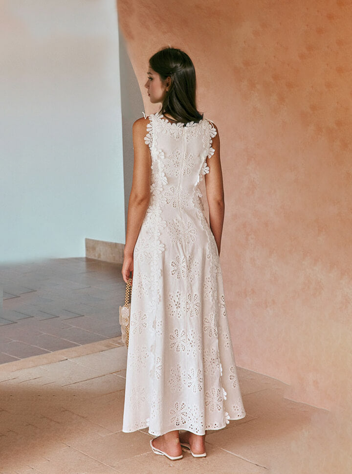 Eyelet Broderie Anglaise Scalloped Trim Side Tie Maxi Dress