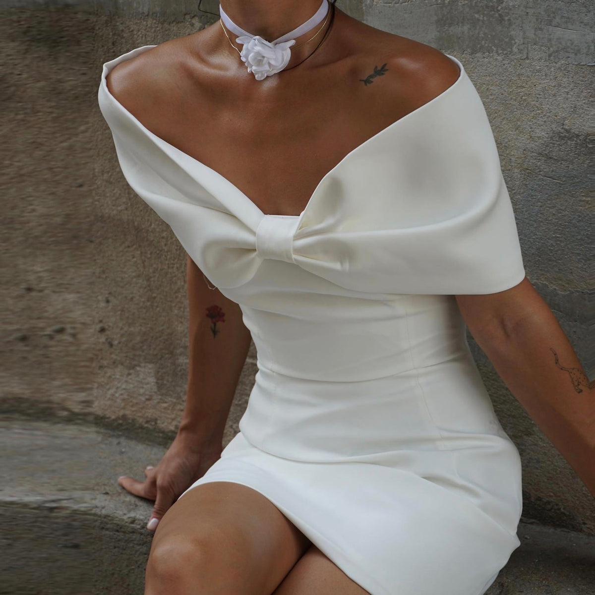 Off Shoulder Bow Neckline Bodycon Mini Dress
