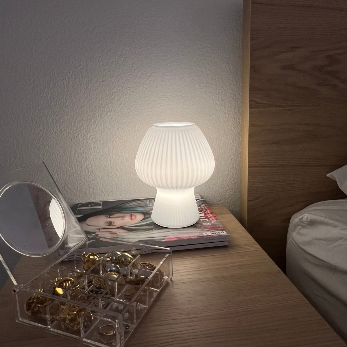 Lola Vintage Table Lamps