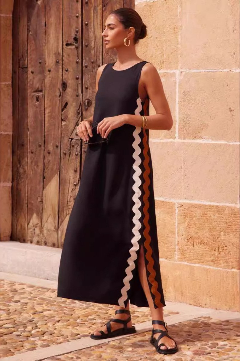 Round Neck Sleeveless Scalloped Side Panel A-Line Midi Dress