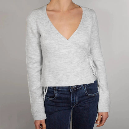 Nalayah V-Neck Tie Knit Top