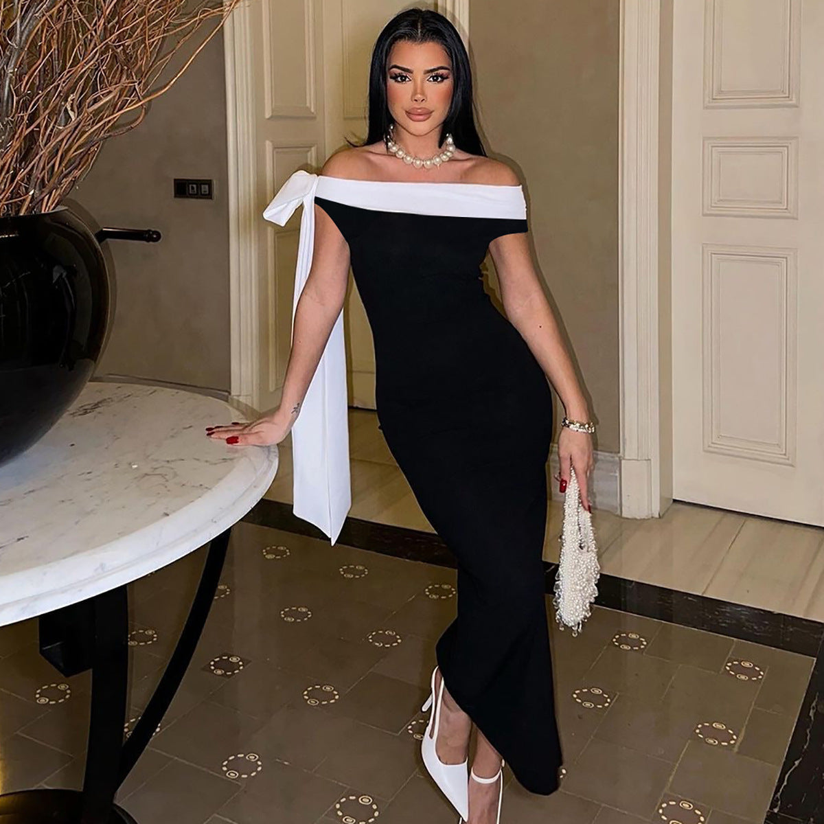 Off-Shoulder Contrast Band Oversized Bow Shoulder Ribbon Bodycon Maxi Dress