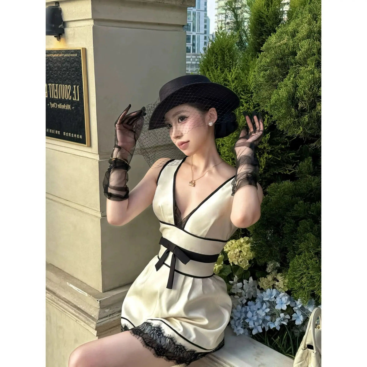French Retro Deep V-neck Lace Splicing Bow Contrasting Color Waist Dress Premium Birthday Dress