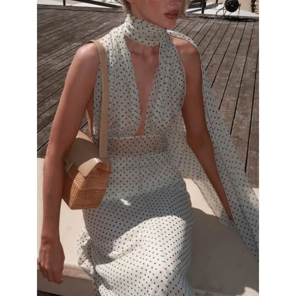Spring and Summer New Halter Polka Dot Neck Temperament Long Dress Banquet Fashion Dress