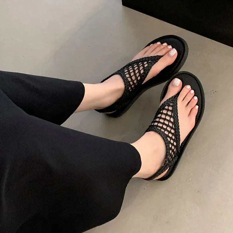 Women Flats Sandals Slides Shoes Summer Beach Luxury Female Flip flops Fashion Round Toe Ladies Flats Sandals Shoes