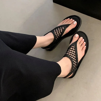 Women Flats Sandals Slides Shoes Summer Beach Luxury Female Flip flops Fashion Round Toe Ladies Flats Sandals Shoes
