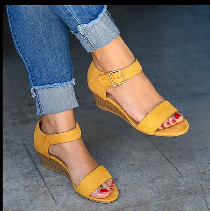 Beige Heeled Sandals Fashion Womens Shoes 2025 Clogs Wedge Large Size Buckle Black Luxury Platform Girls Big Velvet Summer Comfo