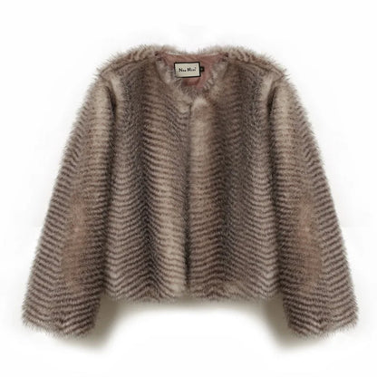 Luxury Brand Furry Cropped Faux Fur Coat Women Winter 2024 Iconic Street Fashion Week Girls Fluffy Short Fur Jacket