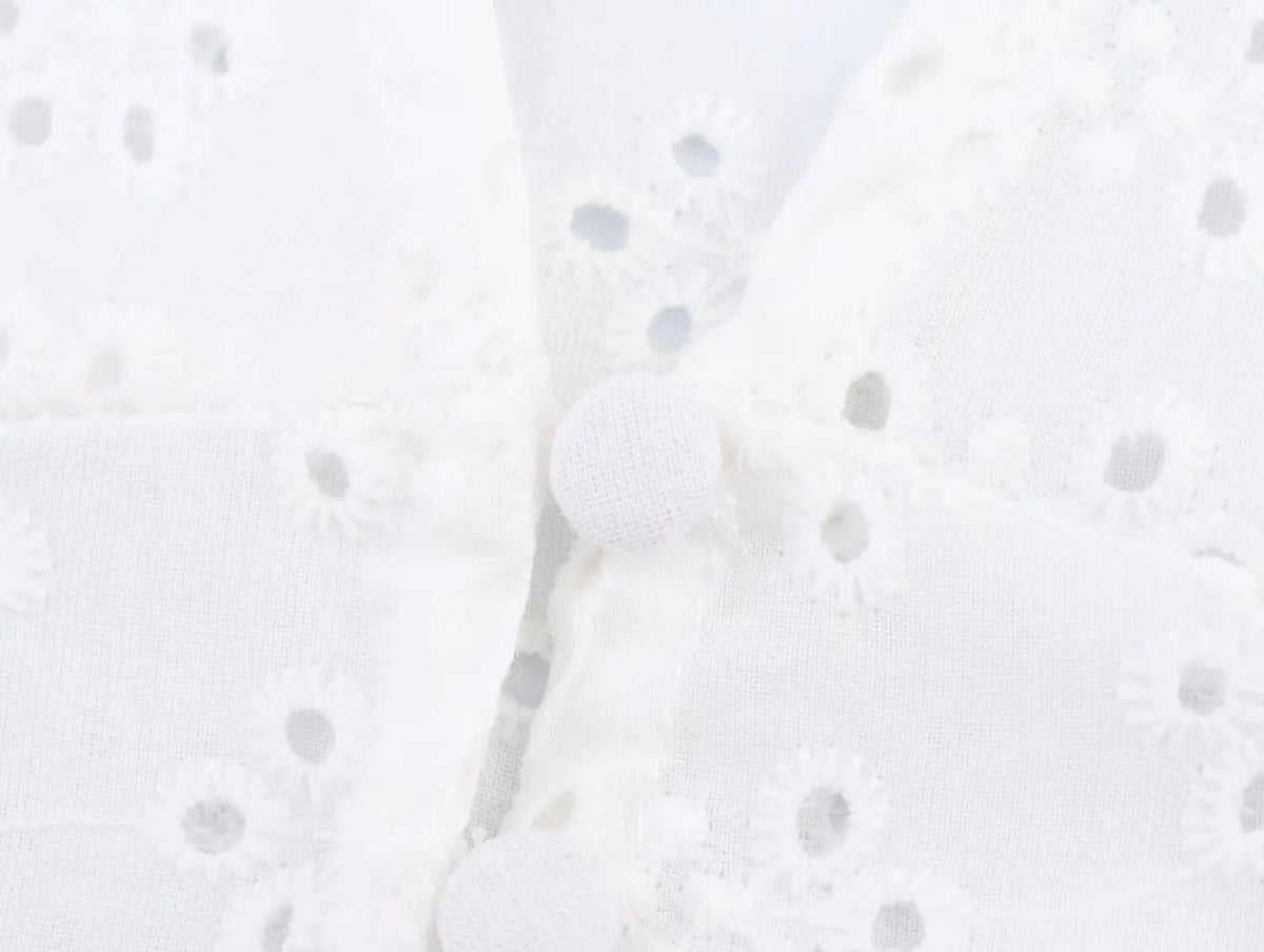 Women's commuting summer new fashion ethnic style hollow embroidery casual long-sleeved short shirt