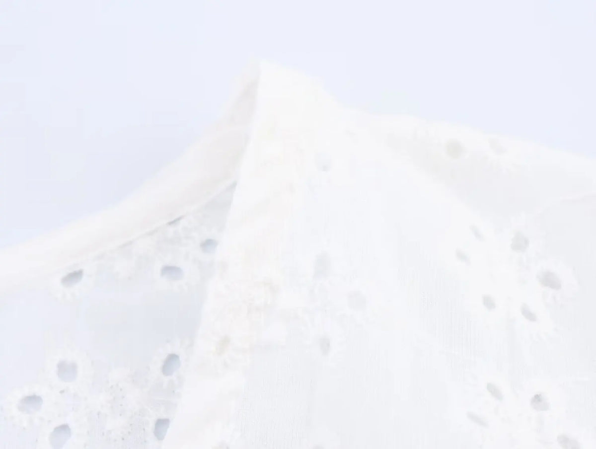 Women's commuting summer new fashion ethnic style hollow embroidery casual long-sleeved short shirt