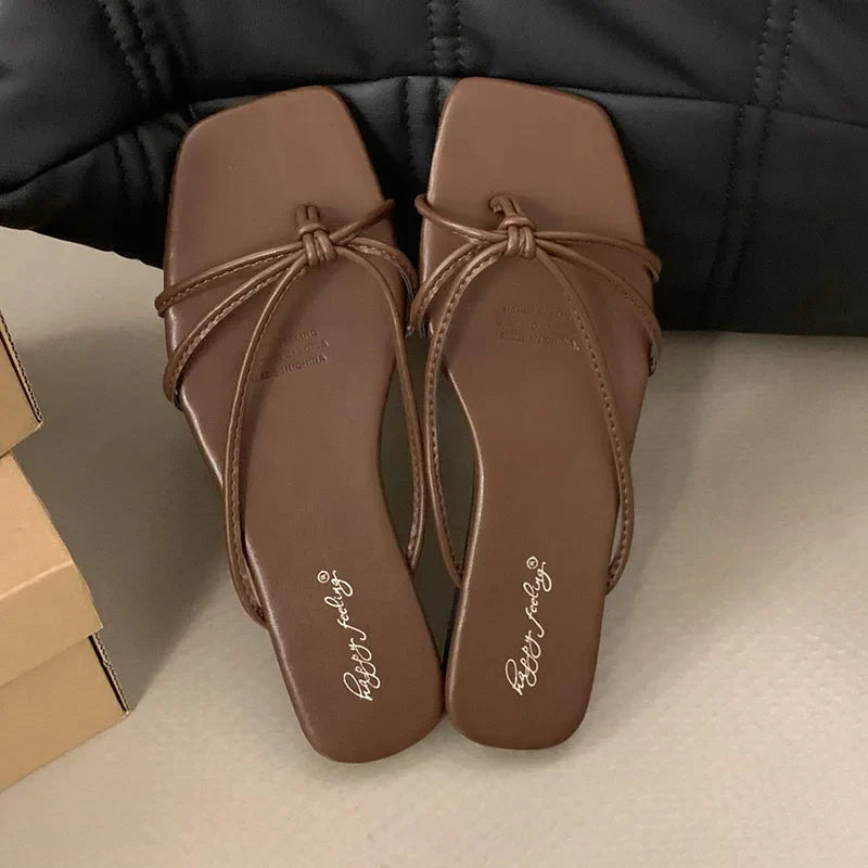 Red Summer Women Slippers Fashion Women's Narrow Band Flat Flip Flop Shoes Ladies Casual Outdoor Beach Slides Sandalias Muj