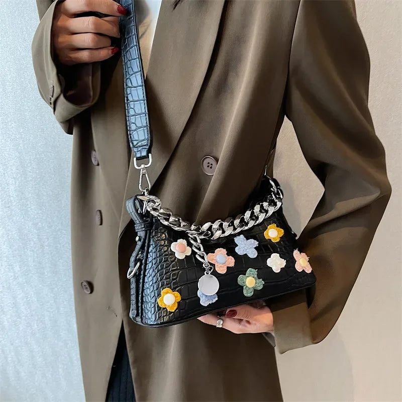 Women's Fashion Bags Trend Chic Design Flower Leather Chain Shoulder Crossbody Bag Simple Exquisite Elegant New In Handbag