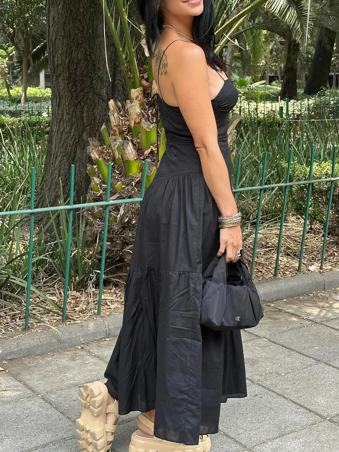 Women's Commuter Retro Dress Summer New Black Suspender Multi-layered Stitching Beach Holiday Dress Sexy V-neck Casual Fashion