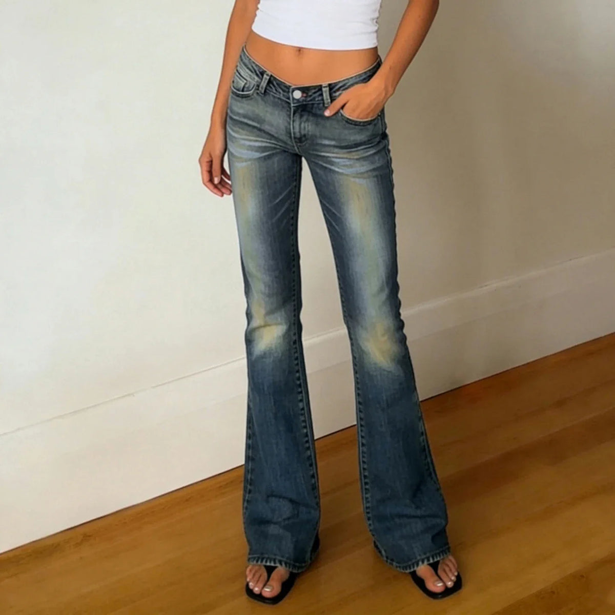 Y2k Low Rise Flared Jeans Woman Aesthetic 2000s Clothes Retro Casual Denim Trousers All Match Bottom Streetwear Pants
