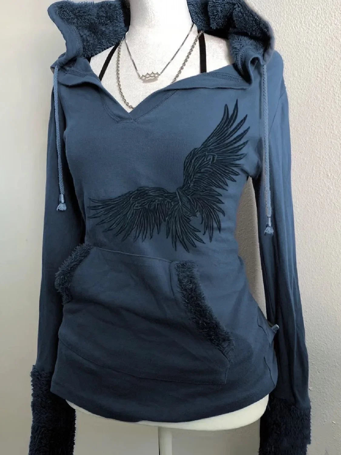 Y2K Blue Lamb Wool Pullover Sweatshirt Womens Harajuku Wings Graphic Embroidered Slim Sweatshirt Gothic Retro Sexy Hot Girl Top