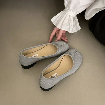 Vintage Tabi Ninja Shoes Low Heel Women Round Split Toe Shallow Thick Heel Sandals Single Mary Janes Shoes Female Pumps