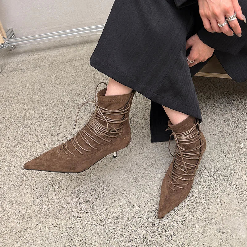 Fashion Pointed Toe Lace Up Ankle Boots Women High Quality Faux Suede Kitten Heel Designer Boot Comfort Back Zipper Modern Boots