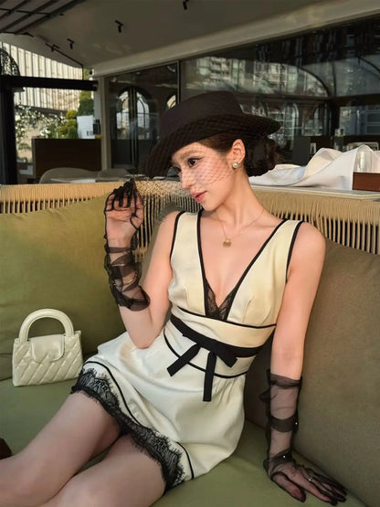 French Retro Deep V-neck Lace Splicing Bow Contrasting Color Waist Dress Premium Birthday Dress
