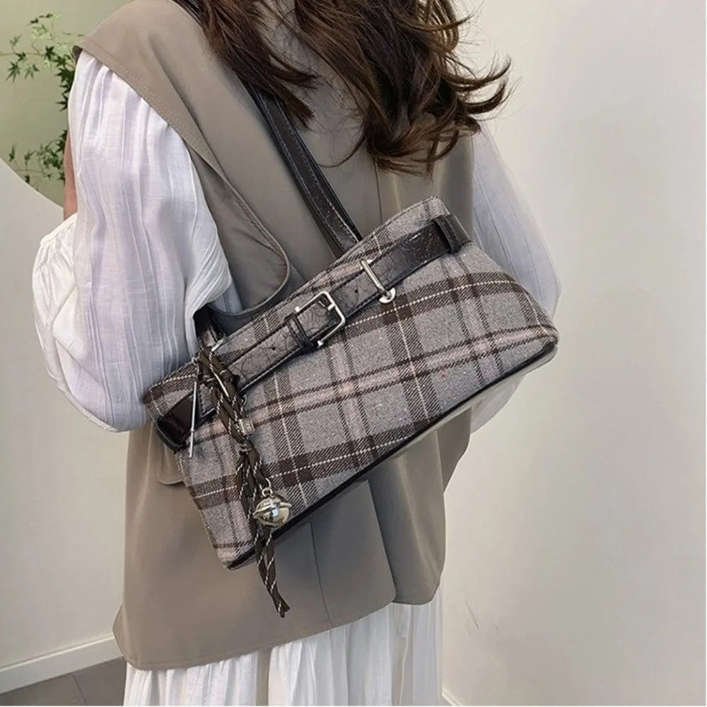 Fashion Handbag Boho Shoulder Bag Bell Pendant Lightweight Tote Bag Plaid Underarm Bag Women