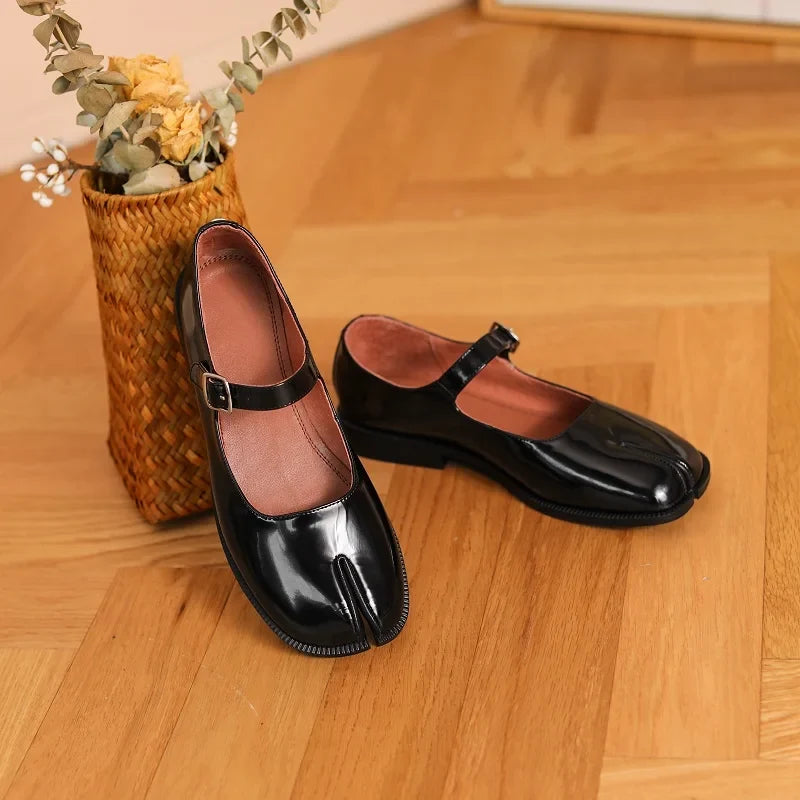 Cowhide Real Leather Flats Cozy Retro Mary Jane Ladies Buckle Strap Shoes Split Toe INS Hot Spring Autum Women Simple Shoes